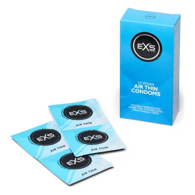 Kondomer test: EXS Air Thin kondomer 12 stk på hvid baggrund