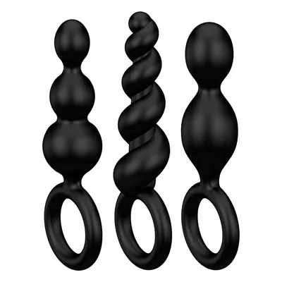 Analplug sammenligning: Satisfyer Booty Call Set på hvid baggrund